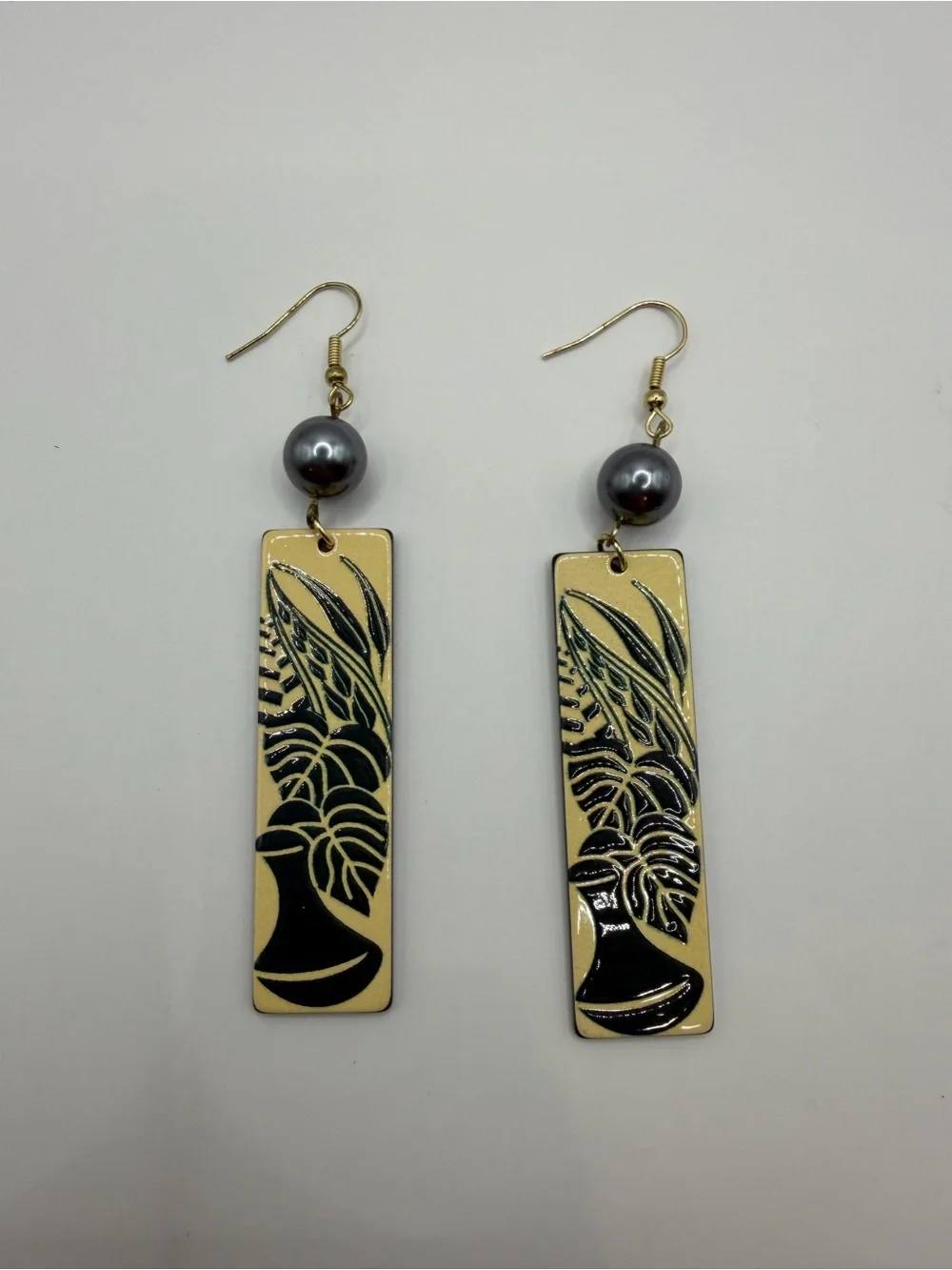 Hawaiian Poi Pounder Monstera Earrings | Tropical Acrylic Dangle Earrings